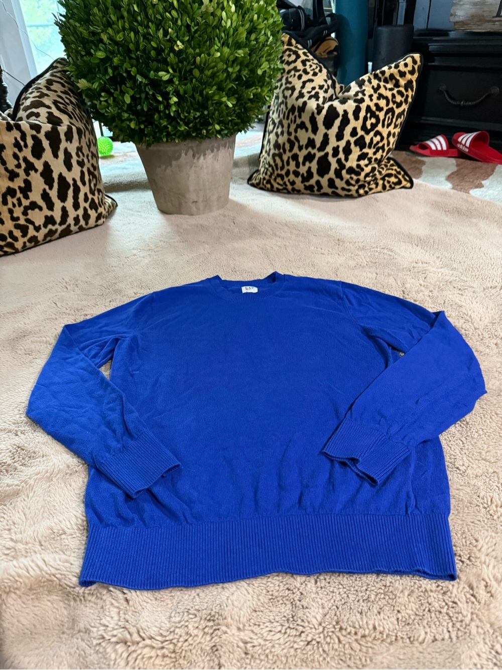 GAP Classic Men's Size S Crewneck Sweater in Royal Blue Like New